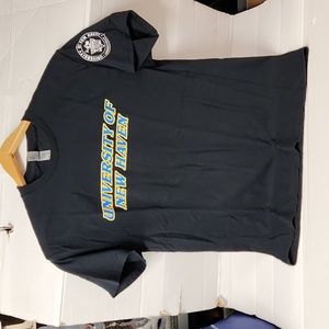 EUC Gildan University of New Haven Women's sz M tshirt